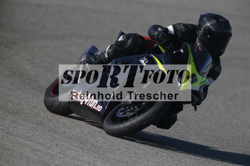 /Archiv-2024/01 26.-28.01.2024 Moto Center Thun Jerez/Gruppe gruen-green/87